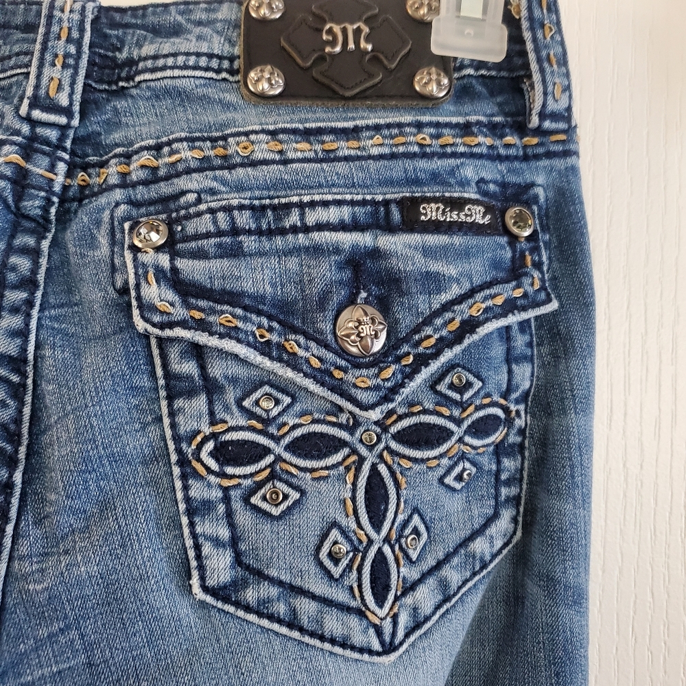 Miss Me Boot Cut Jeans Low Rise Stretch Embroidery & Embellishments 29  ME5919B